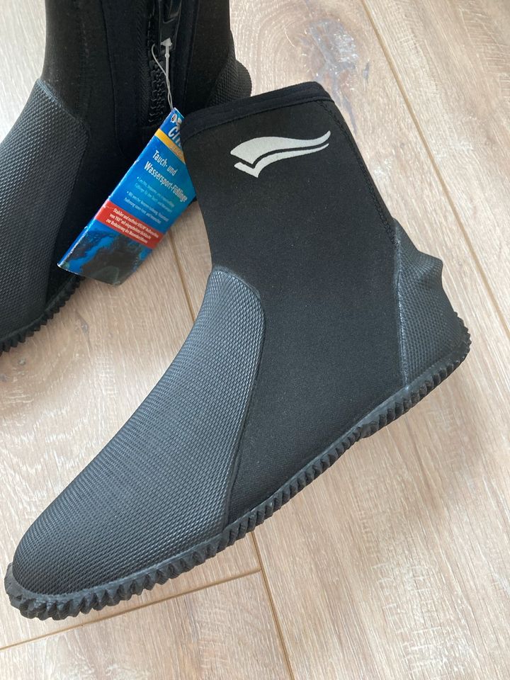 Tauch & Surfs Stiefel Badeschuhe ca 41 NEU in Hamburg