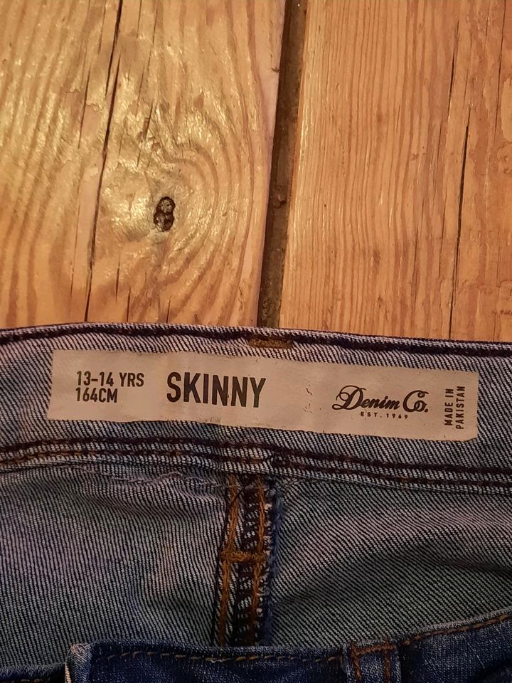 Skinny Jeanshose Gr.164 in Lübeck