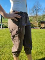 Nike Damen Cargo Hose Shorts khaki Gr. 36 S Kr. Altötting - Erlbach Vorschau