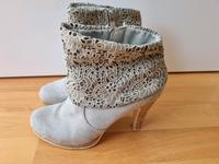 Stiefel, Stiefeletten, grau, mit Spitze Gr. 38 Kr. München - Unterhaching Vorschau