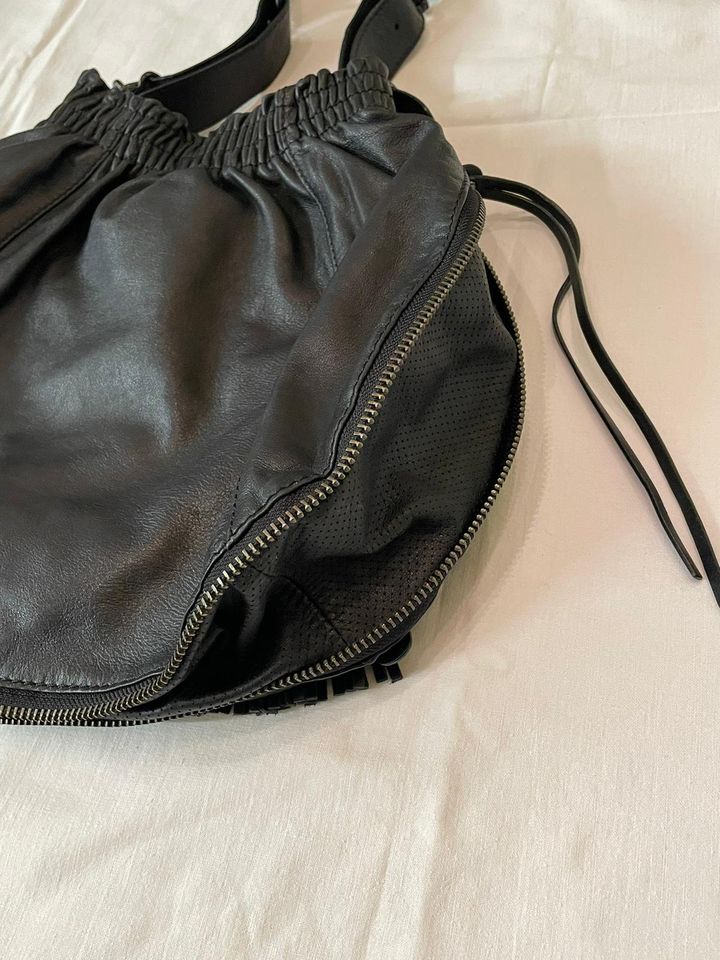 HUGO Hugo Boss Tasche Damen Leder Ledertasche Damentasche Schulte in Frankfurt am Main