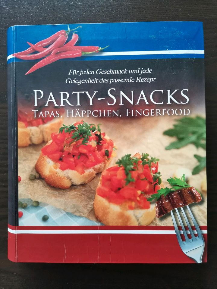 Party Snacks - Tapas, Häppchen, Fingerfood / Kochbuch in Hamburg