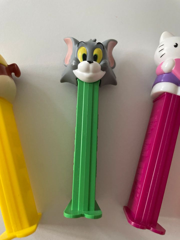 PEZ Spender Hello Kitty Paw Patrol Tom Jerry Belle Disney in Osnabrück