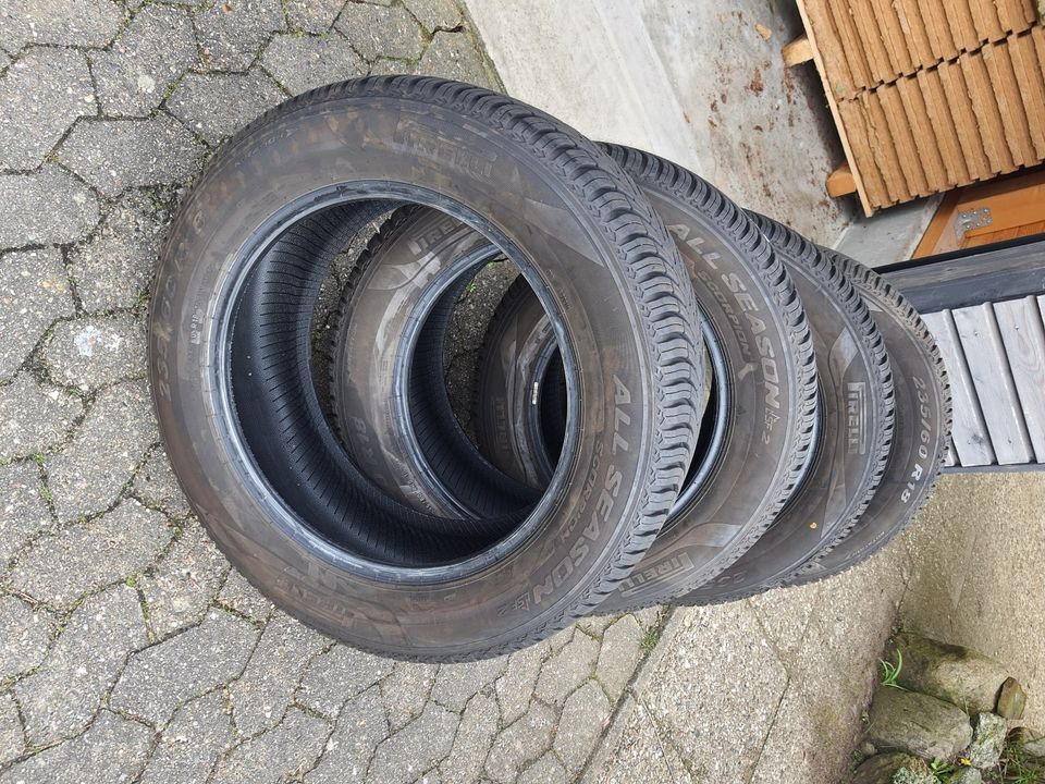 1 Satz Pirelli Ganzjahresreifen, 18 Zoll, gebraucht in Dänischenhagen