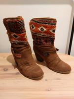 Abgetragene zerschlissene Stiefeletten Stiefel mit Absatz Düsseldorf - Oberbilk Vorschau