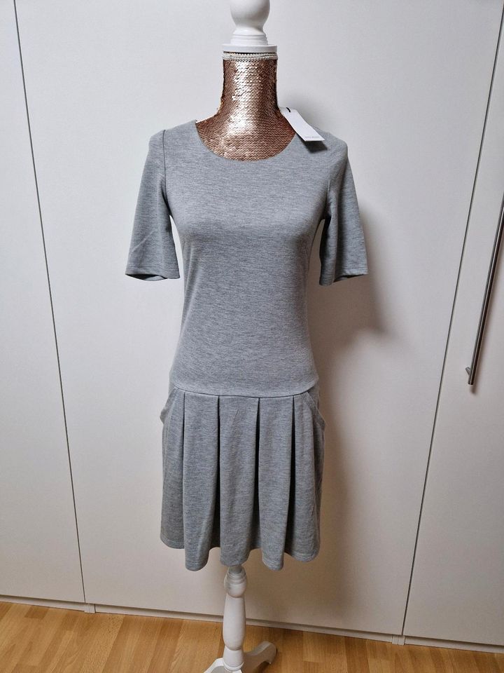 VERO MODA Neu mit Etikett Süßes Kleid, lässiges Kleid, Midikleid in Wuppertal