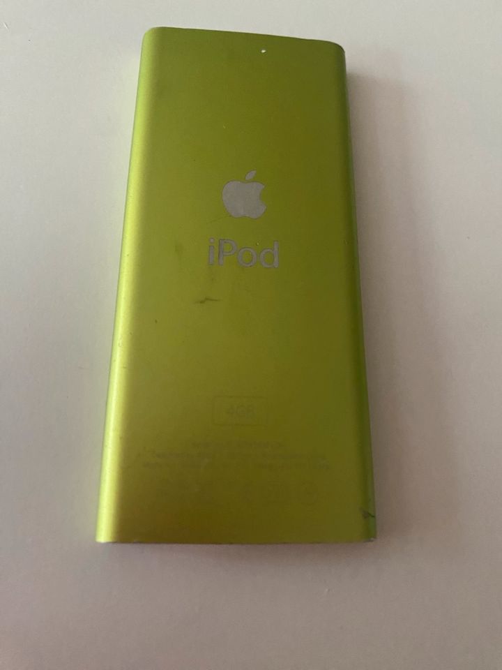 Sammlerstück Retro iPod Nano 2 Generation 4GB mit Zubehör in Frankfurt am Main