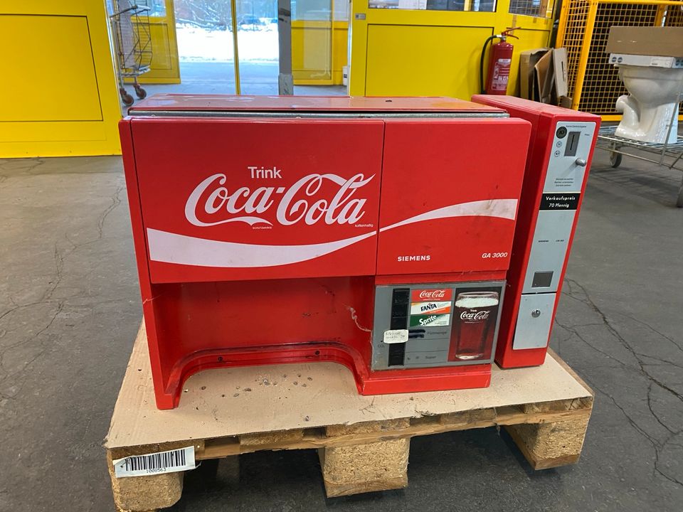 Coca Cola Getränke Automat Siemens GA 3000 in Itzehoe