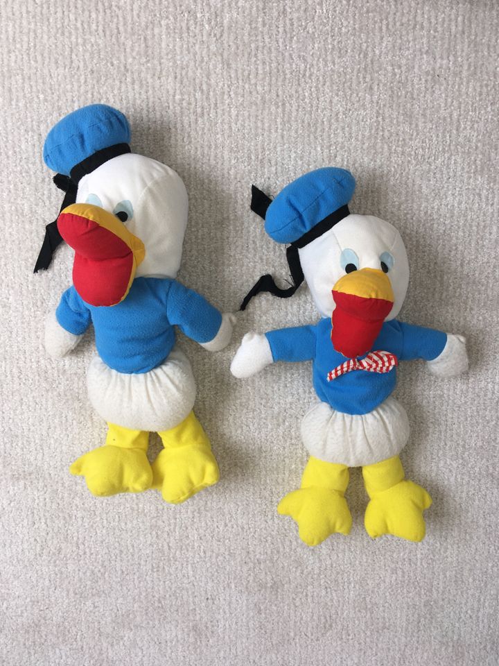 Stofftier Donald Duck - 42x27x17cm - Sehr Gut in Hamburg