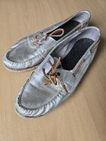 Schuhe Mokassin Leder Silber Größe 41 flacher Absatz Hessen - Schwalbach a. Taunus Vorschau