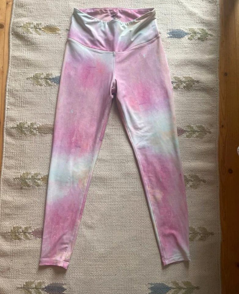 Reebok Batik Leggins in Ottobrunn