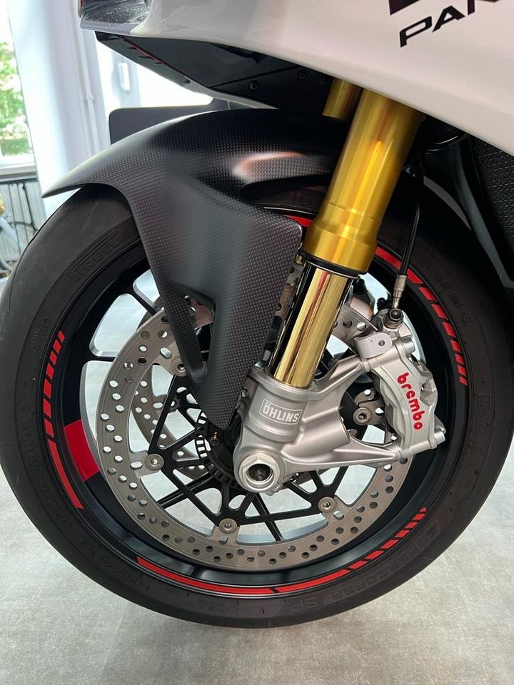 Ducati Panigale V4 S 2022 (Carbon Paket)Service,TÜV, Reifen Neu! in Berlin