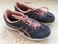 Sneaker / Sprtschuhe Gr. 35,5 (US 3,5) Asics -Top- Leipzig - Gohlis-Nord Vorschau