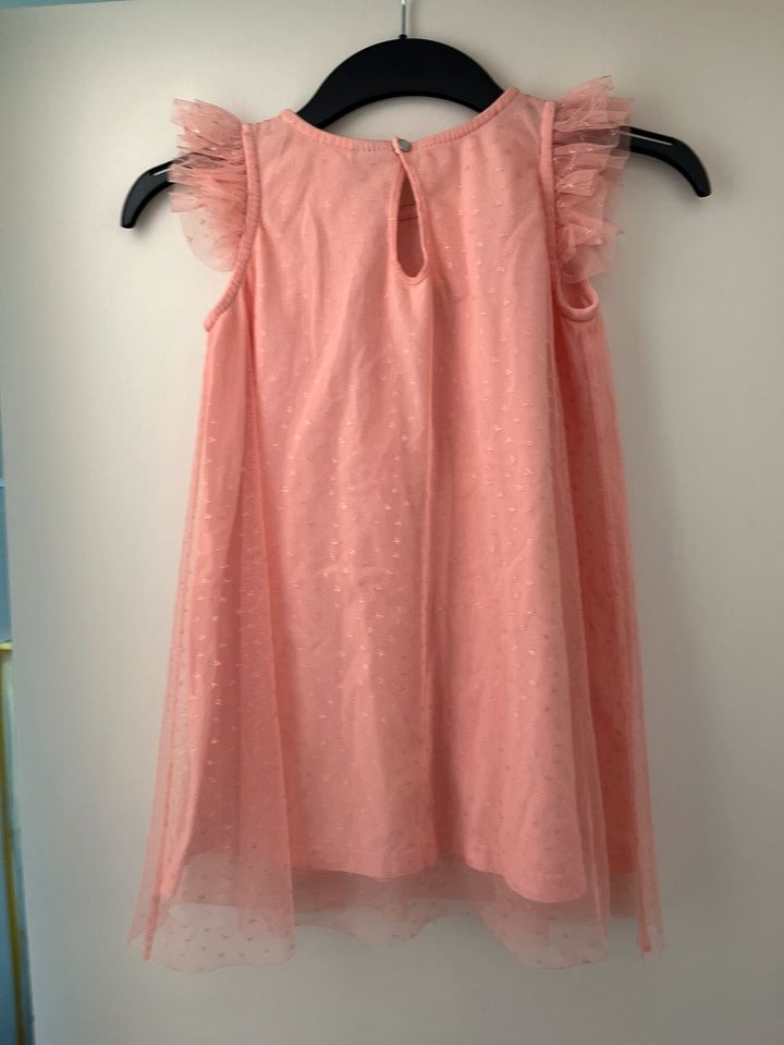 Süßes Kleid, Größe 122 in Grettstadt