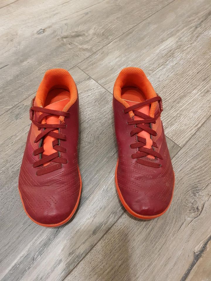 Kipsta Fußballschuhe Gr. 31,5 in Wörrstadt