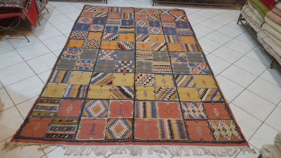 Handgeknüpfte Marokkanische Teppiche Marokko Azilal Handgemacht in Köln