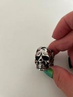 Ring Edelstahl neu Totenkopf Gr 21 Nordrhein-Westfalen - Lindlar Vorschau