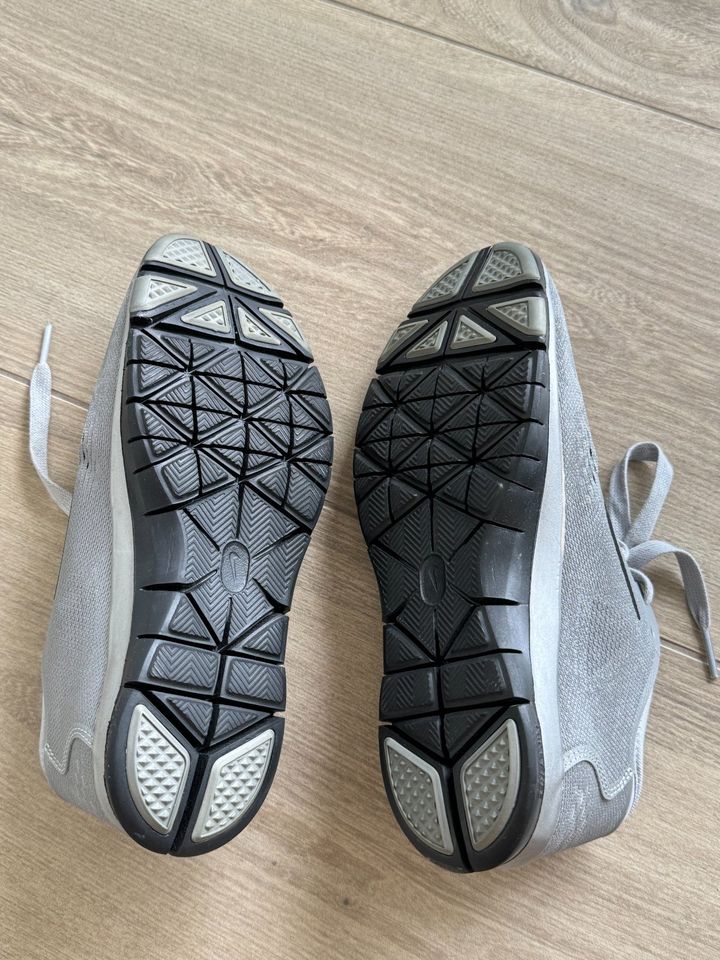 Nike Free | Sportschuhe | Silber | Gr. 39 | Sneakers | Nikes in Raisting