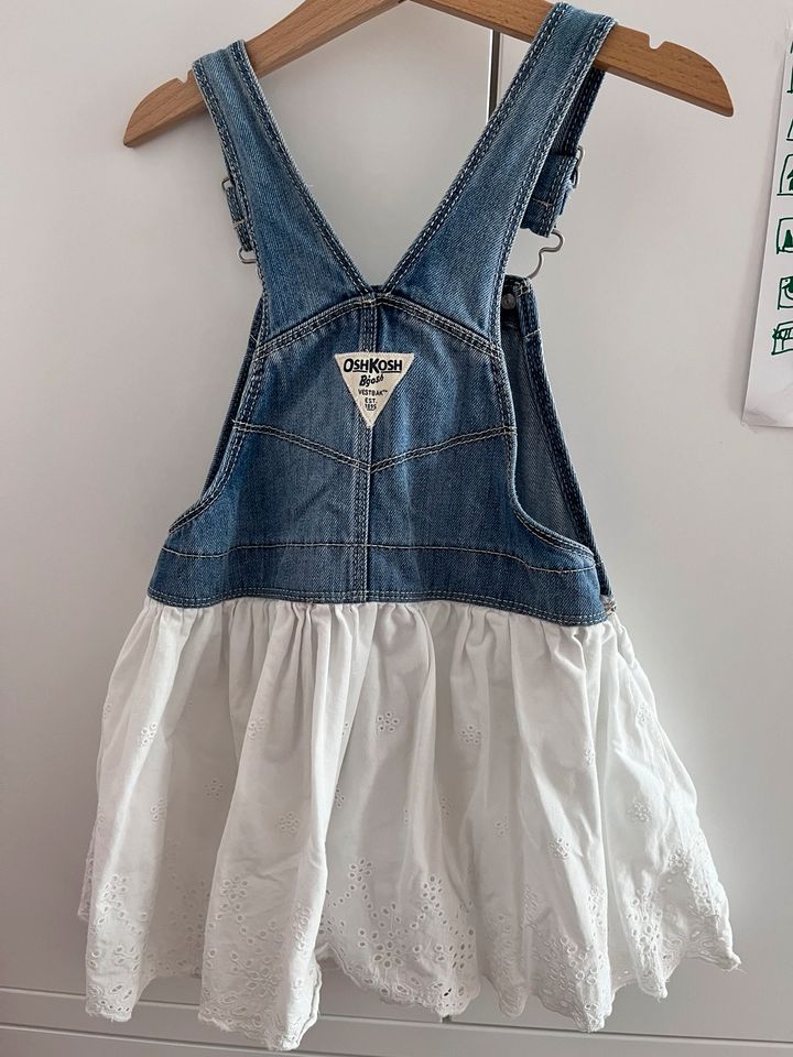 ❤️ Oshkosh Latzkleid Jeanskleid 4T in Berlin