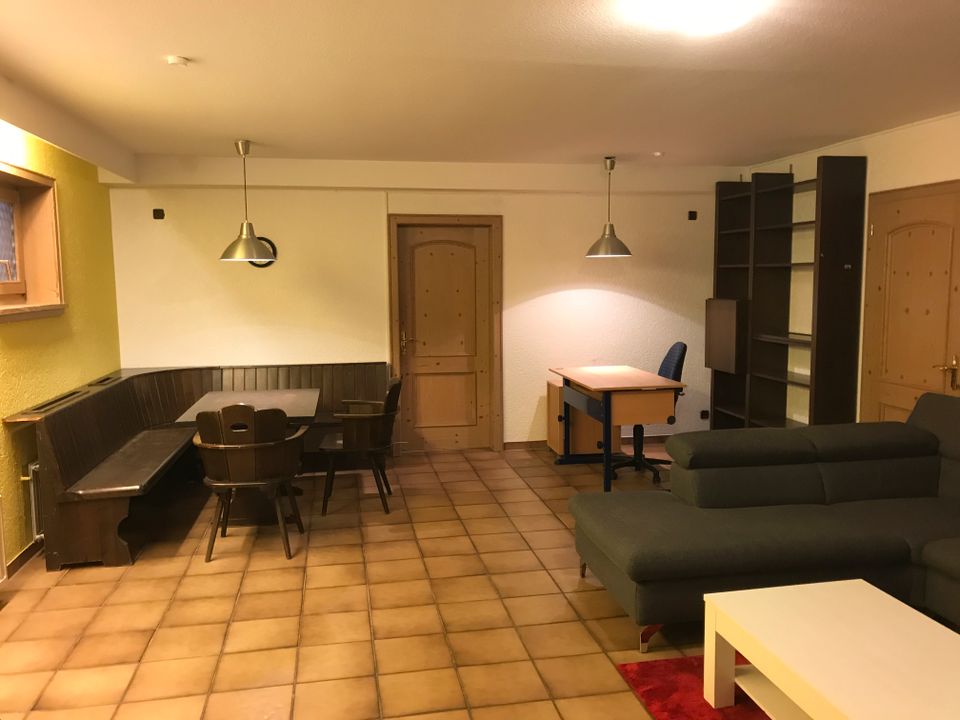 2 Zimmer möblierte Kellerwohnung in Sickels-Wohnen mitten im Park in Fulda