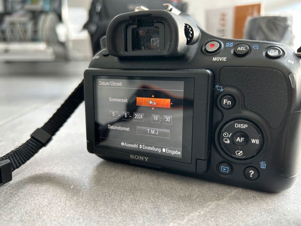 Sony Alpha 58 Spiegelreflexkamera mit Sony Objektiv in Dresden