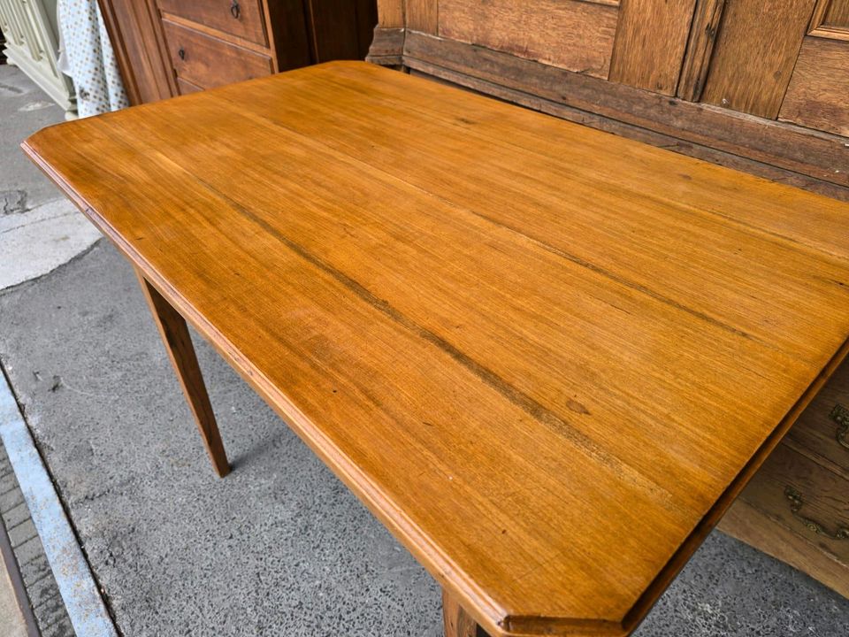 Antik Tisch Nussbaum Küchentisch Esstisch Schublade Alt Massiv Ho in Groß-Gerau