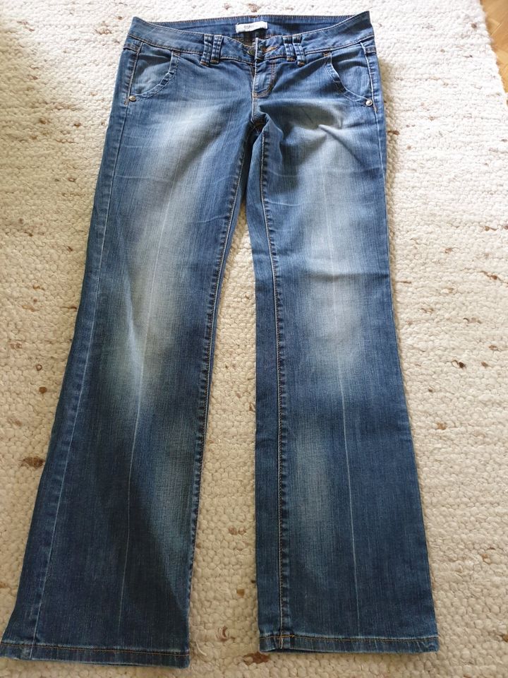 Jeans ESPRIT Denim Hose Jeanshose blau Größe 29/32 in Dresden