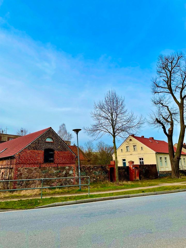 Vierseitenhof Neuhardenberg denkmalgeschützt in Neuhardenberg