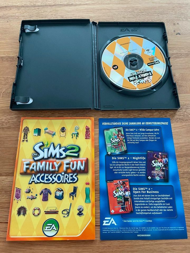 PC Spiel - Die Sims 2 - Family Fun Accessoires in Stuhr