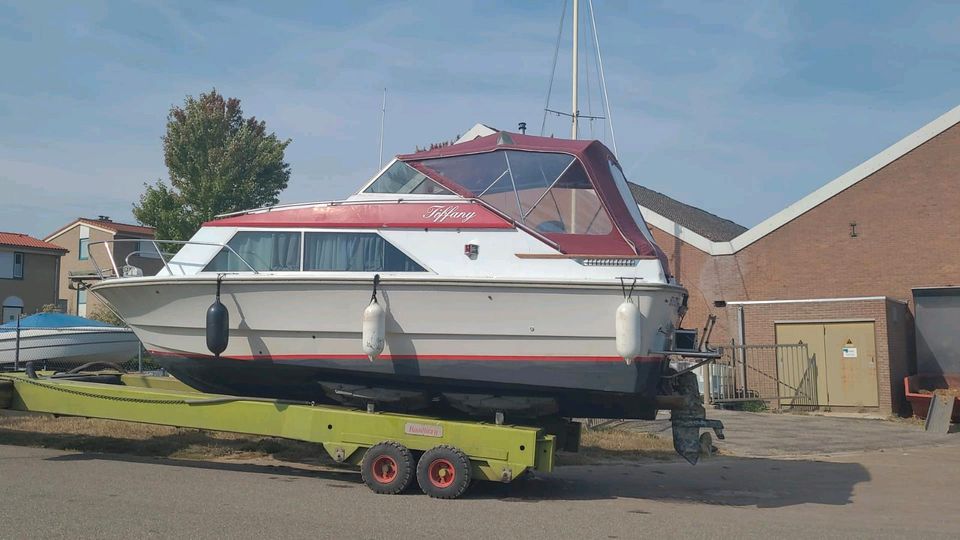 MOTORBOOT, KAJÜTBOOT, FJORD ATTACHE 24 in Herten