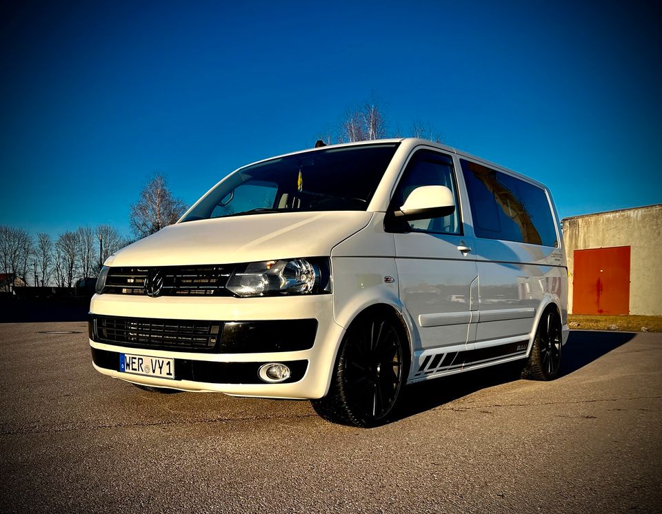 VW T5 Bus Multivan United Limted Edition/  2.5l 174PS/Weiß/20Zoll in Laugna