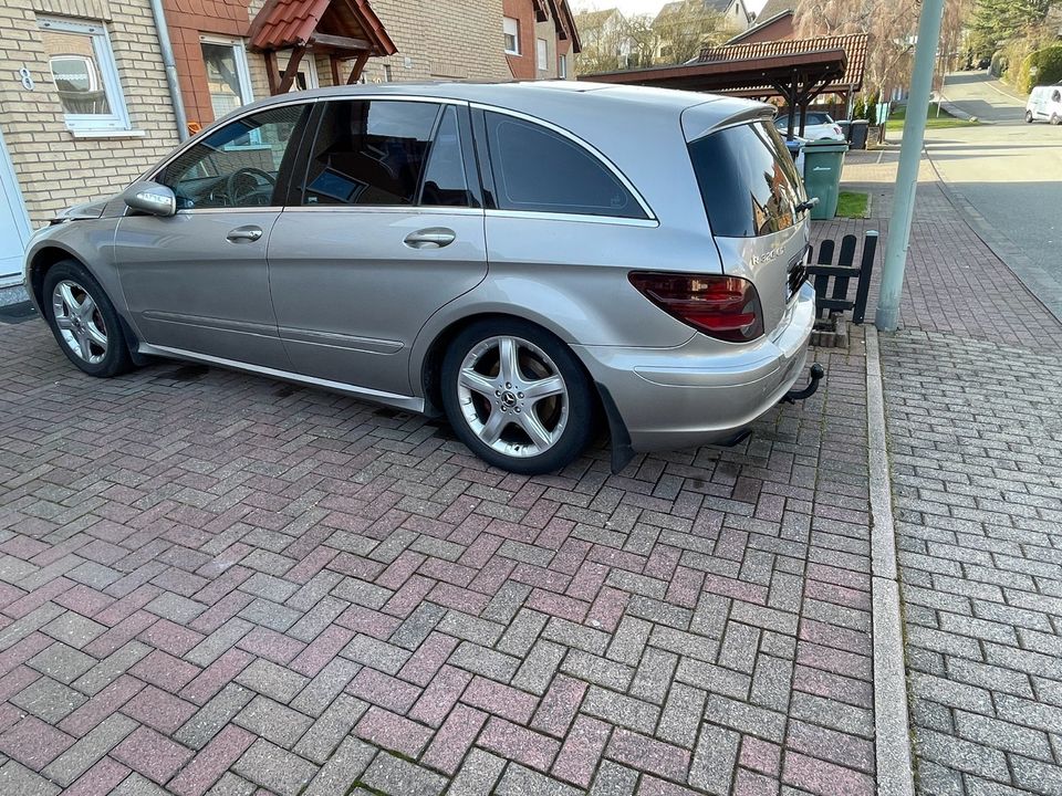 Mercedes R320 R Klasse 6 Sitzer 224 Ps Motorschaden in Marsberg