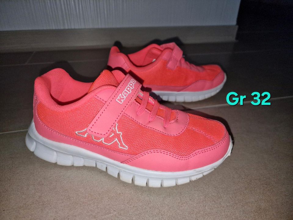 Kappa Schuhe Turnschuhe Gr 32 in Korbach