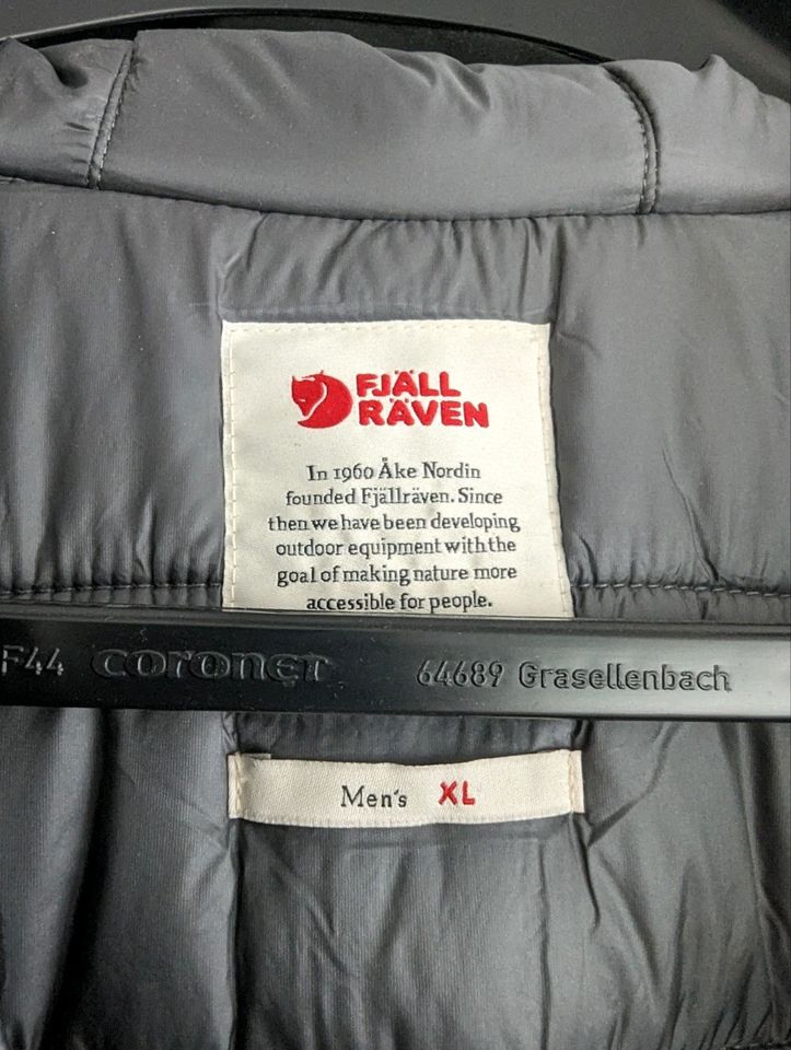 FJÄLLRÄVEN Skogsö Padded - Winterjacke Herren - Black Größe XL in München