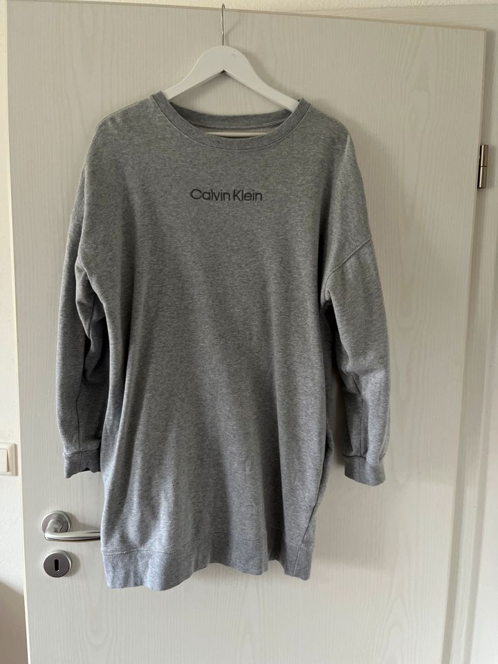 Calvin Klein Pulli Kleid oversized Gr L in Altdorf bei Nürnberg