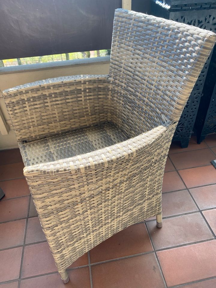Polyrattan Sessel Stuhl neuwertig für Garten oder Balkon in Duisburg