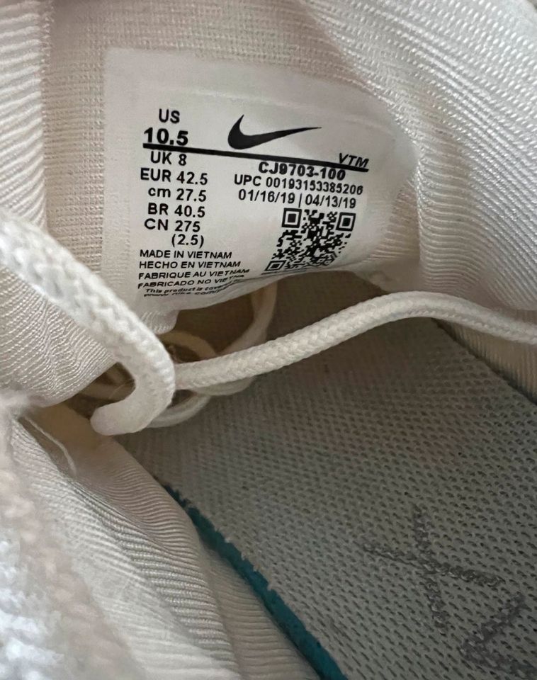 NIKE AIR MAX 720 in Lüdenscheid