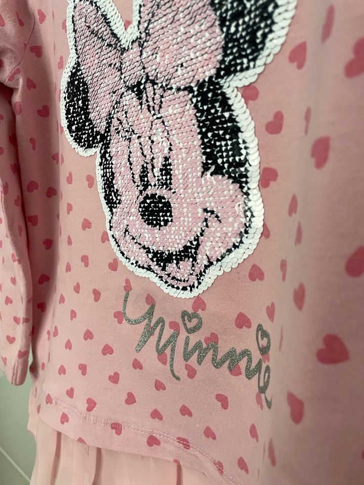 Disney Minnie Maus Pullover pink Herzen Pailletten Rüschen 116 in Frankfurt am Main