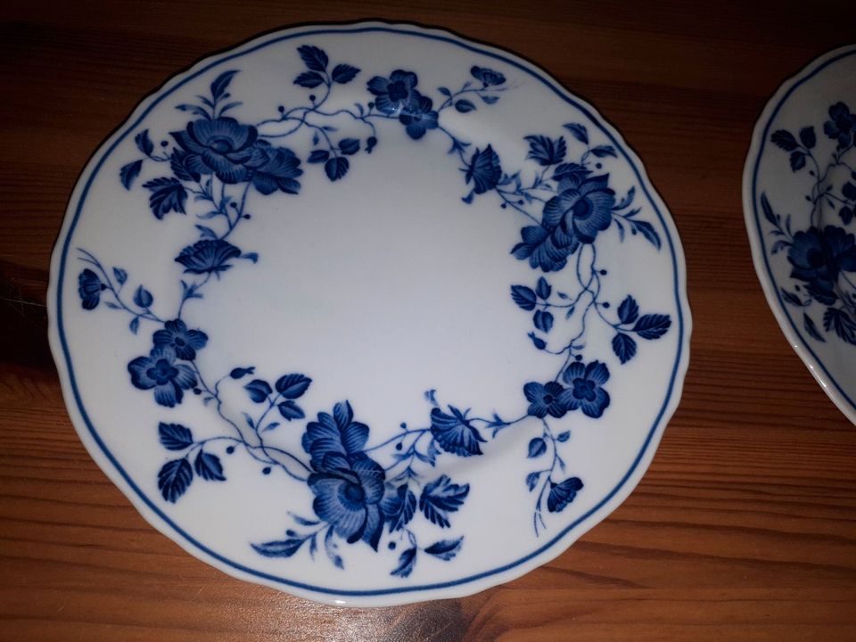 Kleiner Teller Fine China Royal Meissen blau zwei Stück in Mendig