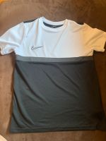 Nike T-Shirt Schwarz- Weiß Kinder Nordrhein-Westfalen - Lohmar Vorschau