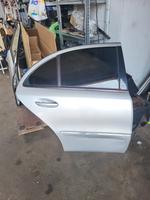 Mercedes W211 E-Klasse Lim Tür Rechts Hinten Iridiumsilber C775 Nordrhein-Westfalen - Gronau (Westfalen) Vorschau
