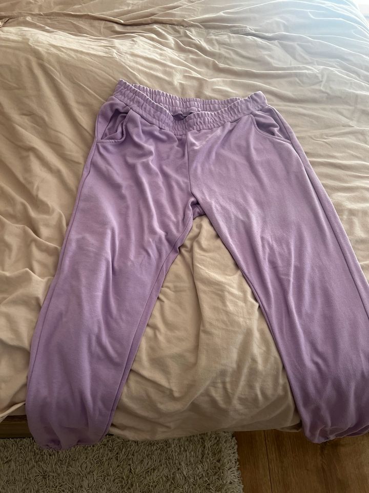 Damen Jogginghose XL Lila in Bad Endbach