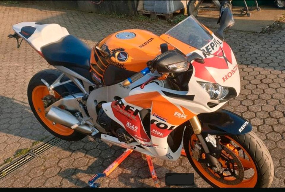 Honda SC59 CBR1000RR Repsol in Erftstadt