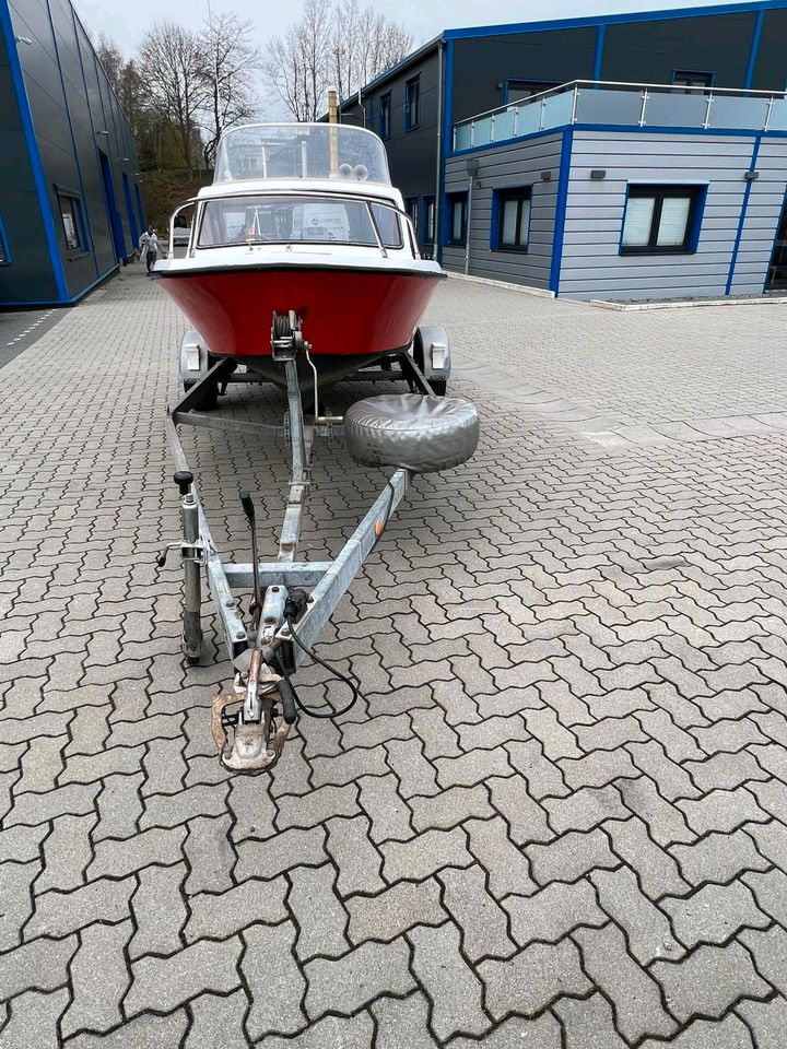 Motorboot Hille Roda 16 mit 50 PS AB und 1300 kg Trailer in Bliestorf