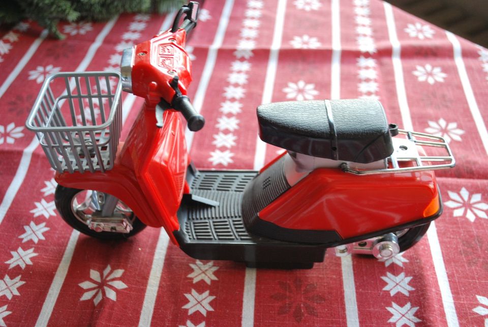 Barbie Vespa Roller in Mönchengladbach