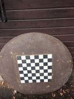 Tischplatte aus Zement mit Schachmuster Nordrhein-Westfalen - Ahlen Vorschau