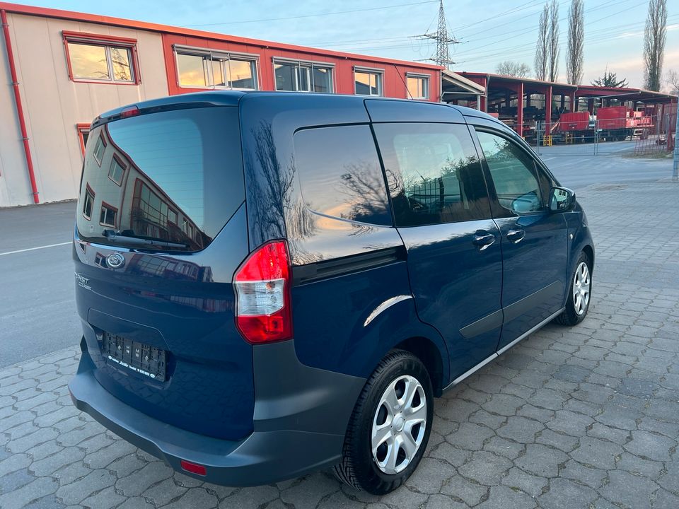 Ford Transit Courier Kastenwagen 1.5 Diesel Schiebetür Klima in Holzminden