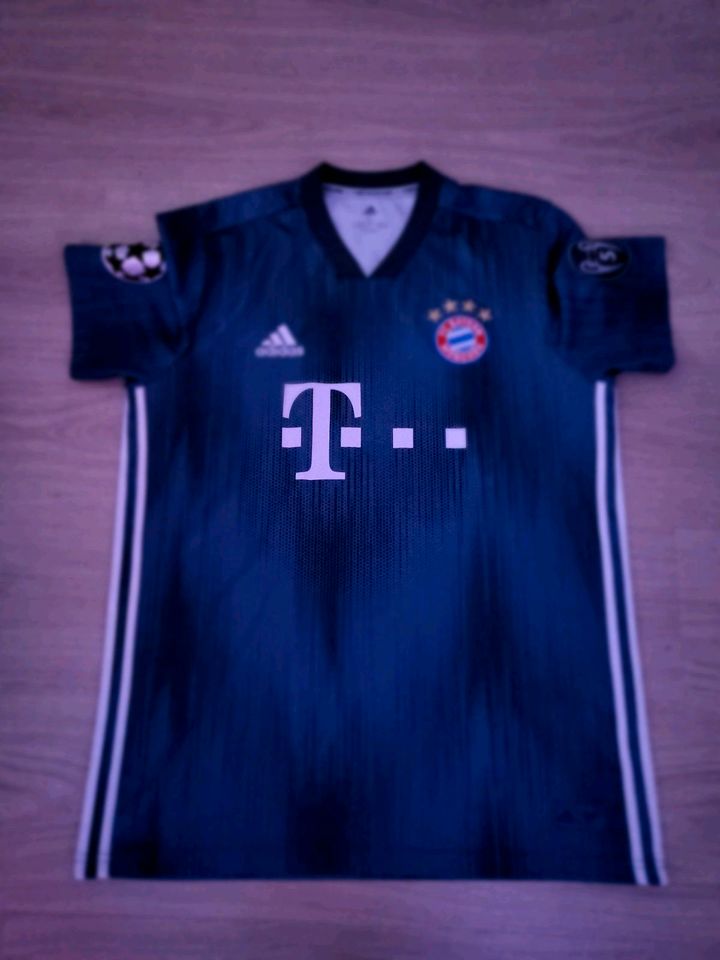 FC Bayern München Fantrikot in Leinefelde