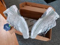 asics /grey/White    US  91/2   (43, 5) Baden-Württemberg - Fellbach Vorschau
