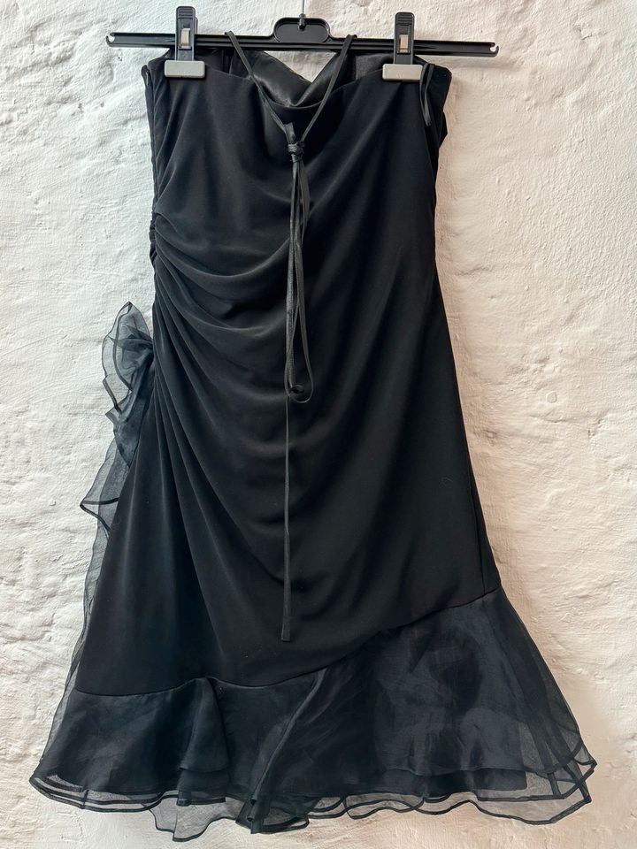 C&A Kleid Tüll schwarz Gr.36 ärmellos in Lehre